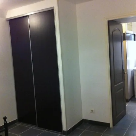Centre Apartment *